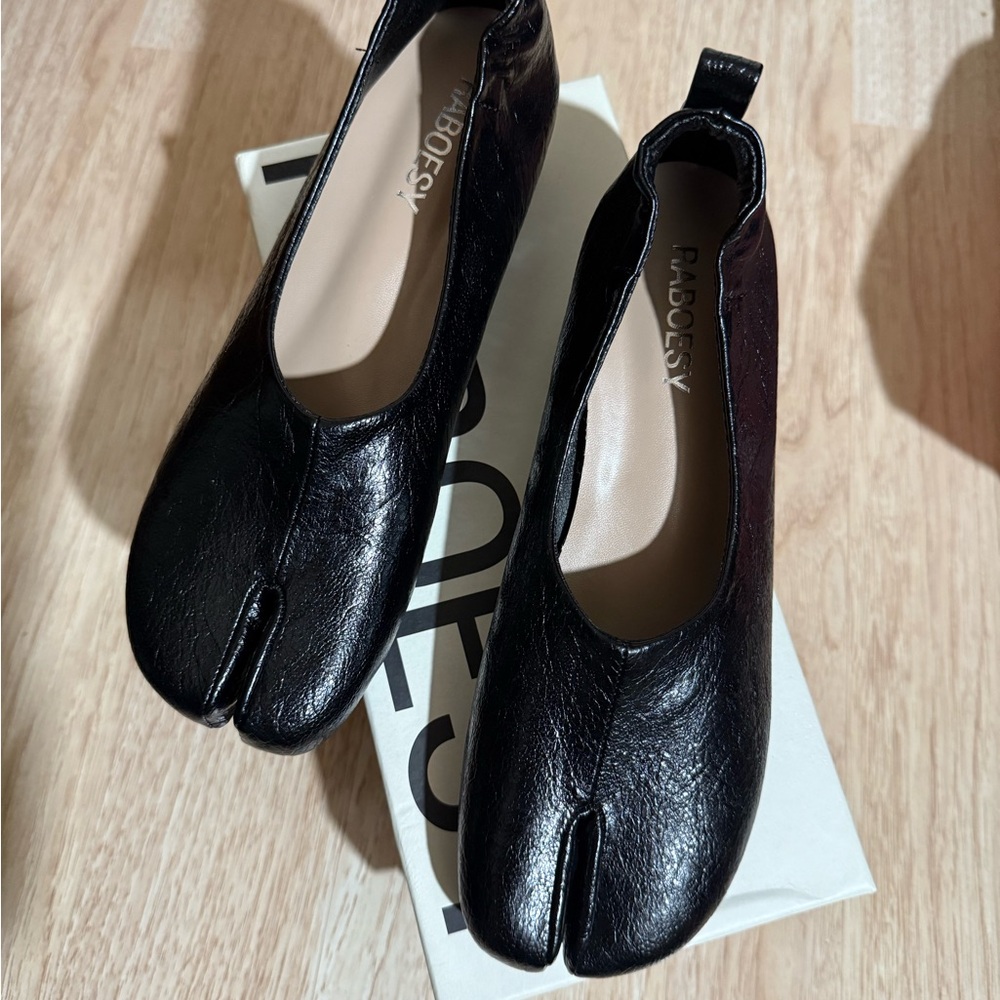 NEW Margiela inspired - black tabis with small chunky heel